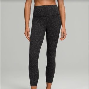 Like new-LULULEMON ALIGN™ HIGH-RISE PANT 25" Leopard Camo Deep Coal Multi